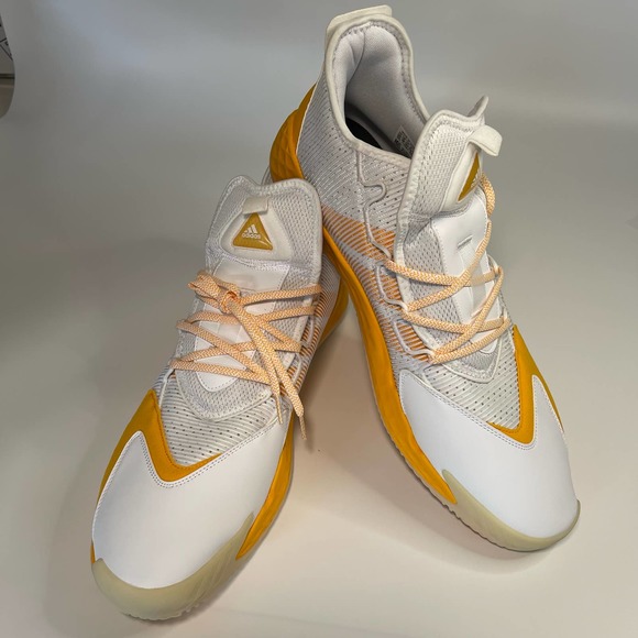 Size 20 NWT Adidas SM Pro Boost Low Basketball Sneaker - Picture 1 of 13